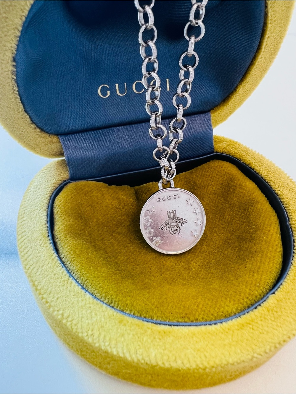 Gucci Bee Coin Alessandro Michele Pendant Necklace .925 Sterling Silver with Box